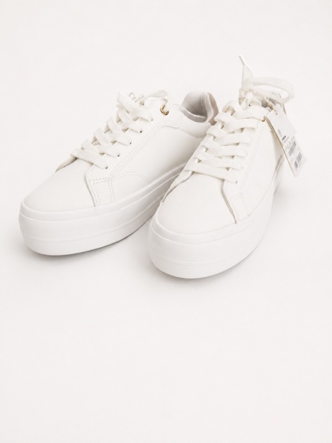 Bershka sneakersy 37