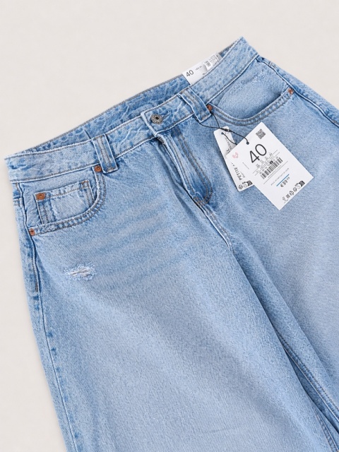Jeansy Srtadivarius r.40